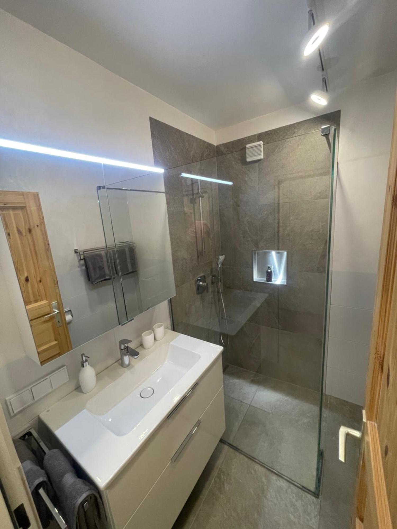 Appartement Wieser คาพรูน ภายนอก รูปภาพ