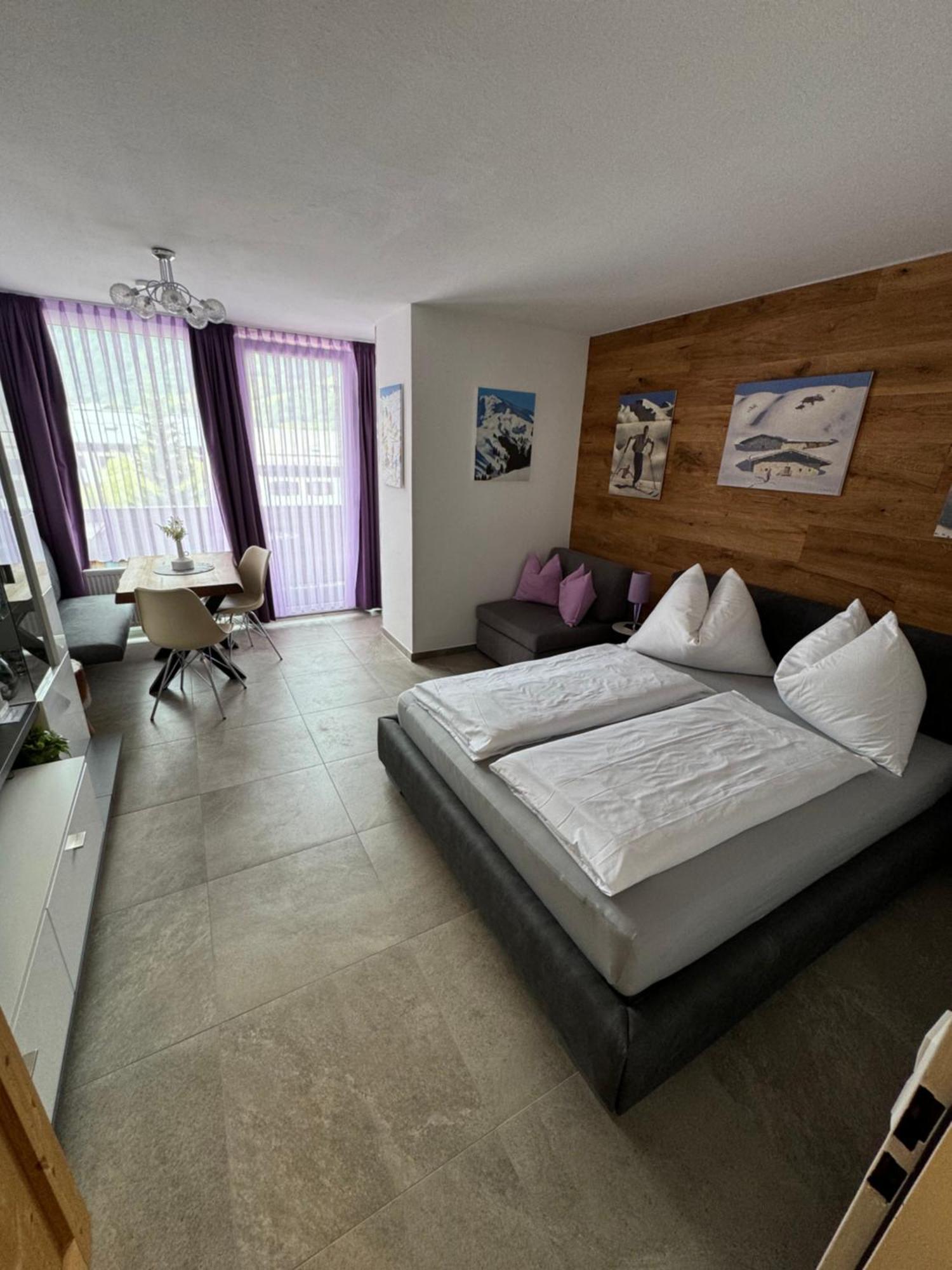 Appartement Wieser คาพรูน ภายนอก รูปภาพ