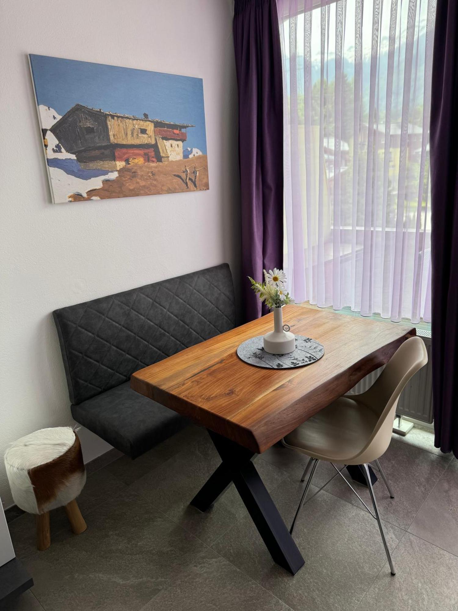 Appartement Wieser คาพรูน ภายนอก รูปภาพ